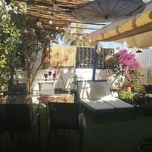 Yumbo Couette-café